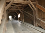Westliche Innenansicht der Holzbrücke in Wünschendorf